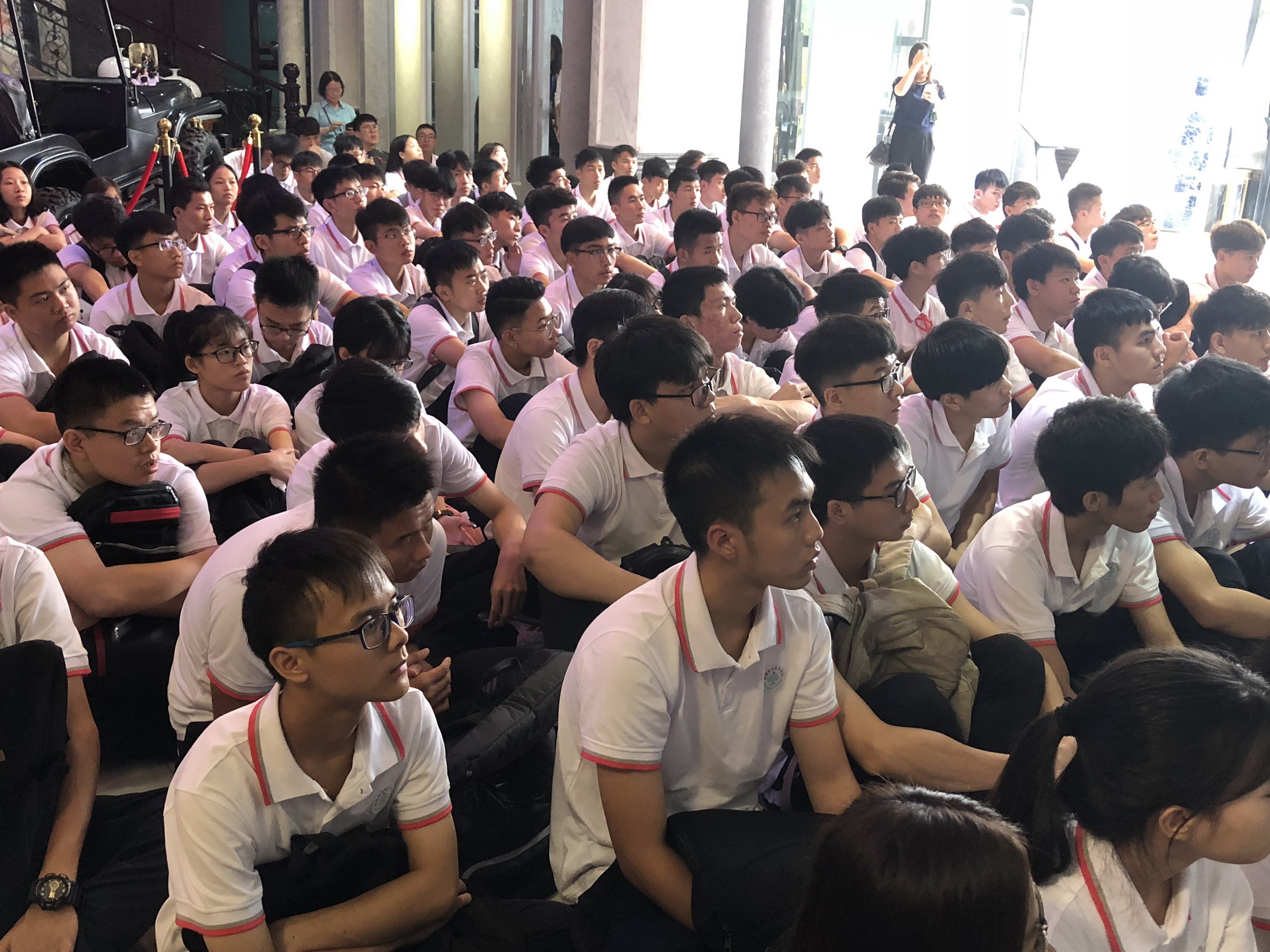 涂料经讯：青春来袭|顺德职院 “00后”小鲜肉莅临阿里大师参观学习